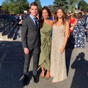 Meet your Posher, Afrodity